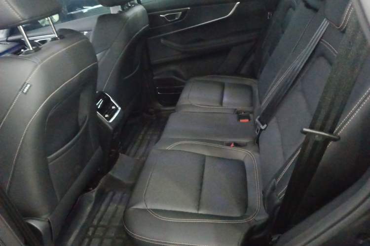 Used Chery Tiggo 8 2025 Excellence Version 230 TCI Automatic Luxury Edition 7 Seats Left Rear Seat