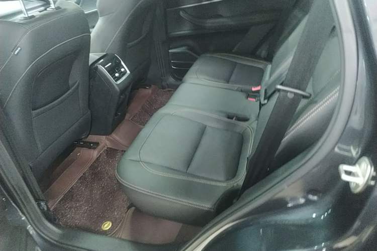 Used Chery Tiggo 8 2025 Excellence Version 230 TCI Automatic Luxury Edition 7 Seats Left Rear Seat
