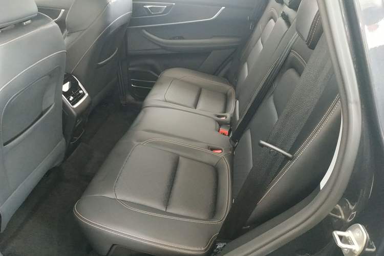 Used Chery Tiggo 8 2025 Excellence Version 230 TCI Manual Comfort Edition 5 Seats Left Rear Seat