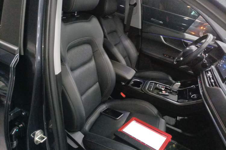 Used Chery Tiggo 8 2025 Excellence Version 230 TCI Automatic Luxury Edition 7 Seats Right Front Seat