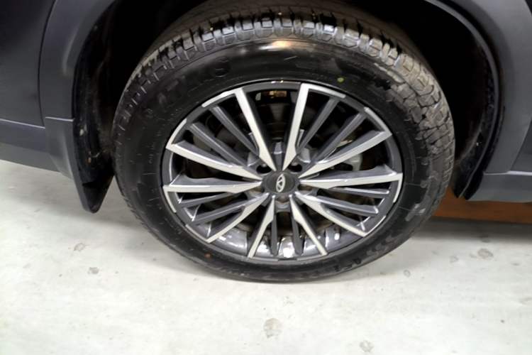 Used Chery Tiggo 8 2025 Excellence Version 230 TCI Manual Comfort Edition 5 Seats Right Rear Wheel Hub