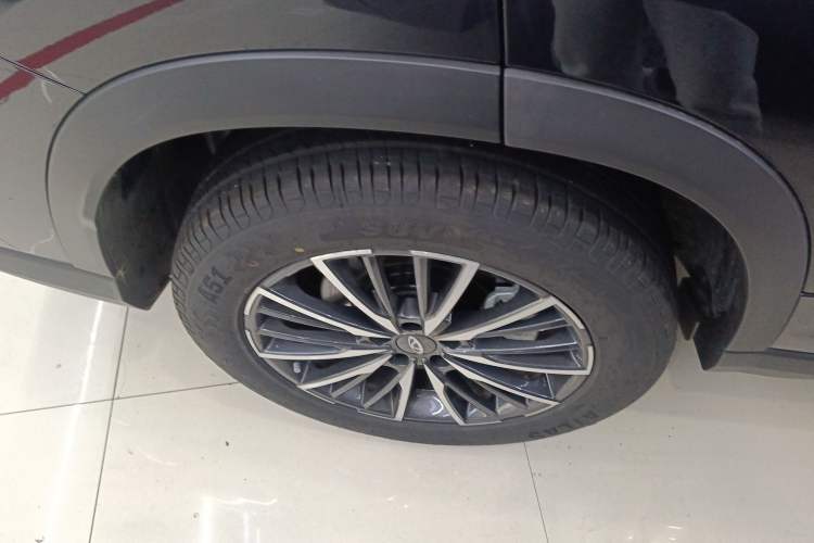 Used Chery Tiggo 8 2025 Excellence Version 230 TCI Automatic Luxury Edition 7 Seats Right Rear Wheel Hub