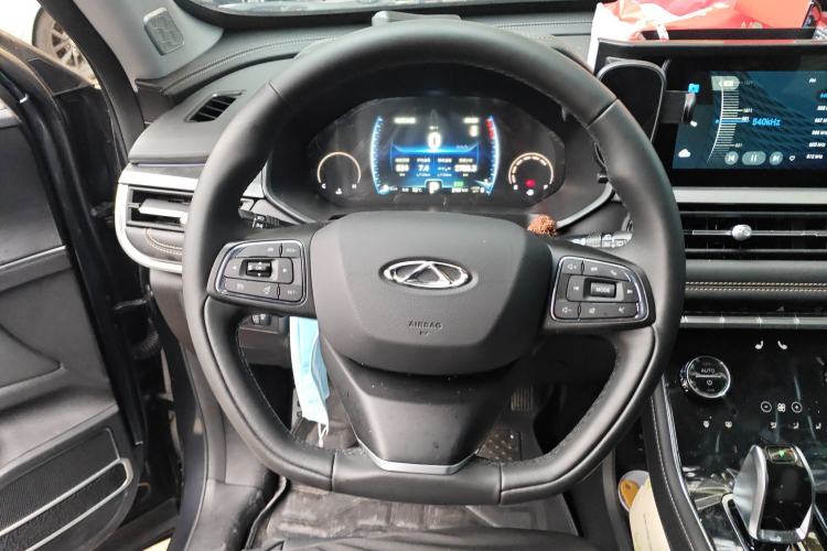 Used Chery Tiggo 8 2025 Excellence Edition 230 TCI Automatic Luxury Version 5 Seats Steering Wheel