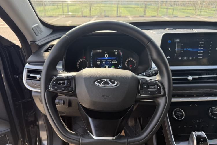 Used Chery Tiggo 8 2025 Excellence Version 230 TCI Automatic Luxury Edition 7 Seats Steering Wheel