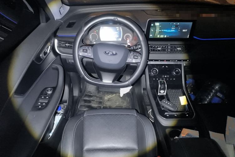 Used Chery Tiggo 8 2025 Excellence Edition 230 TCI Automatic Luxury Version 5 Seats Steering Wheel