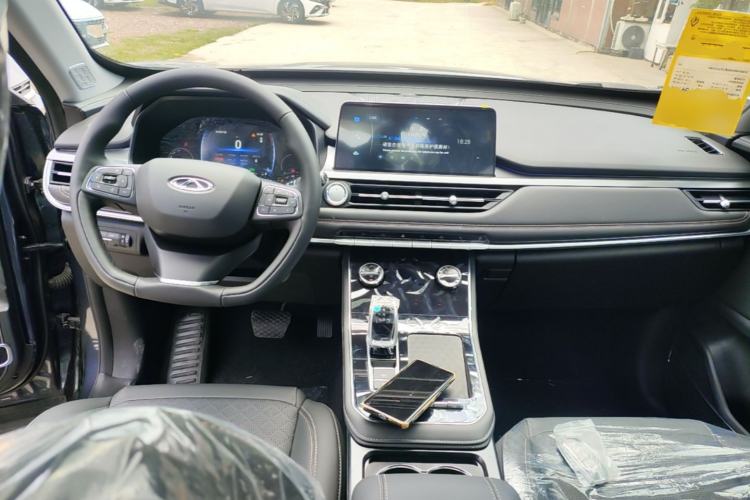 Used Chery Tiggo 8 2025 Excellence Edition 230 TCI Automatic Luxury Version 5 Seats Center Console