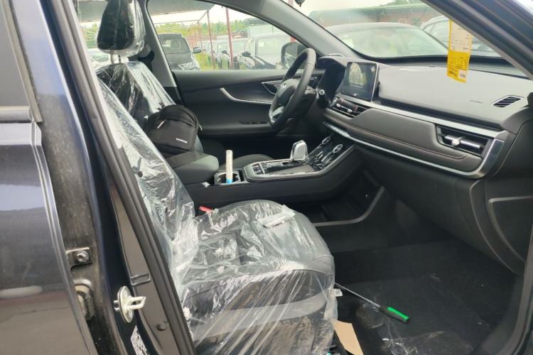 Used Chery Tiggo 8 2025 Excellence Edition 230 TCI Automatic Luxury Version 5 Seats Right Front Seat