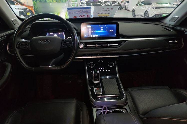 Used Chery Tiggo 8 2025 Excellence Edition 230 TCI Automatic Luxury Version 5 Seats Center Console