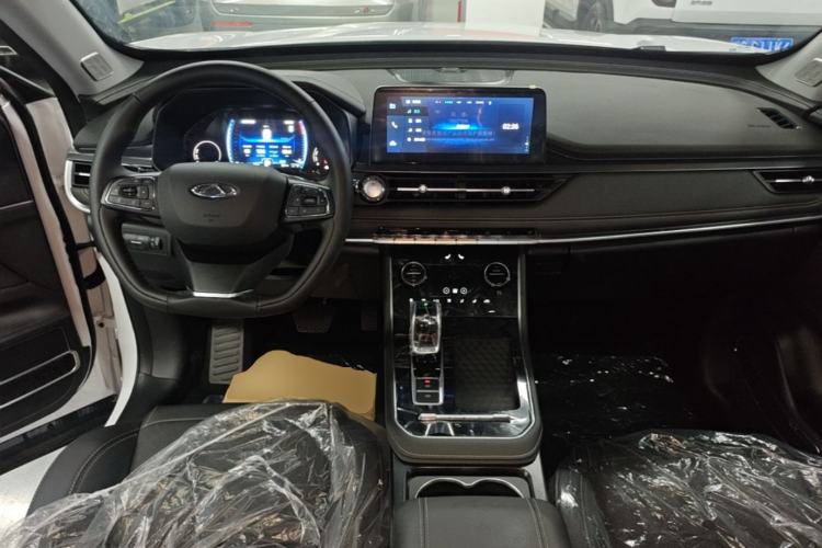 Used Chery Tiggo 8 2025 Excellence Version 230 TCI Automatic Luxury Edition 7 Seats Center Console