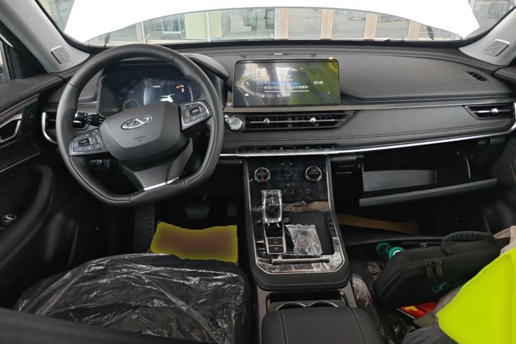 Used Chery Tiggo 8 2025 Excellence Version 230 TCI Automatic Luxury Edition 7 Seats Center Console