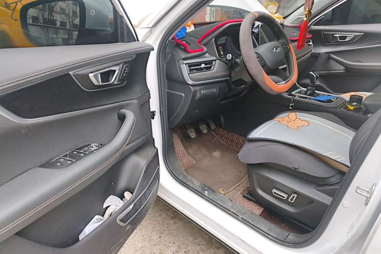 Used Chery Tiggo 8 2025 Excellence Edition 230 TCI Manual Comfort Version 7 Seats Driver Seat