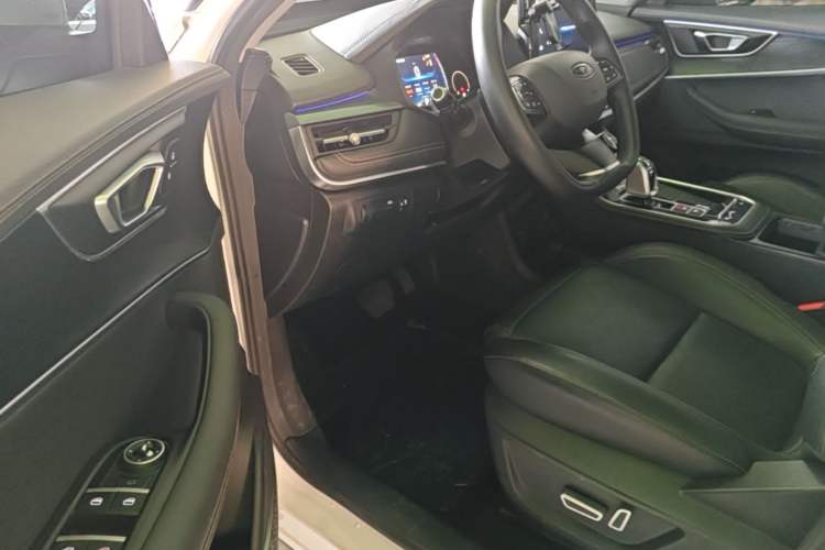 Used Chery Tiggo 8 2025 Excellence Version 230 TCI Automatic Luxury Edition 7 Seats Driver Seat
