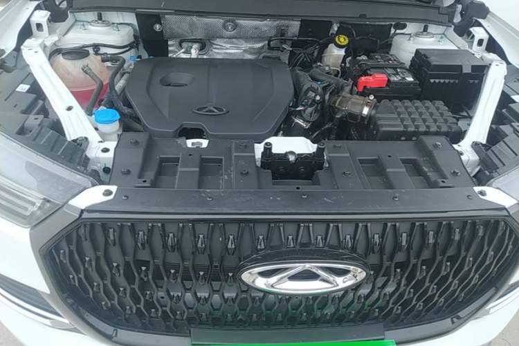 Used Chery Tiggo 8 2025 Excellence Edition 230 TCI Automatic Luxury Version 5 Seats Engine Bay
