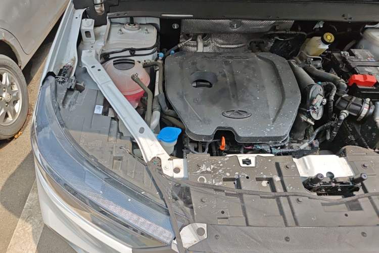Used Chery Tiggo 8 2025 Excellence Version 230 TCI Manual Comfort Edition 5 Seats Engine Bay Right