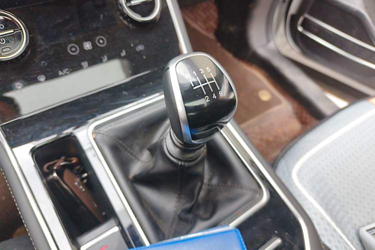 Used Chery Tiggo 8 2025 Excellence Edition 230 TCI Manual Comfort Version 7 Seats Gear Lever
