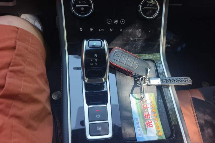 Used Chery Tiggo 8 2025 Excellence Edition 230 TCI Automatic Luxury Version 5 Seats Gear Lever
