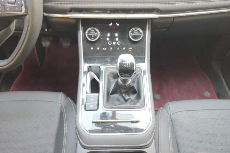 Used Chery Tiggo 8 2025 Excellence Edition 230 TCI Manual Comfort Version 7 Seats Gear Lever