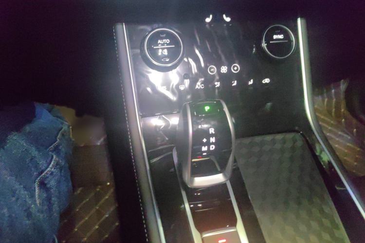 Used Chery Tiggo 8 2025 Excellence Edition 230 TCI Automatic Luxury Version 5 Seats Gear Lever