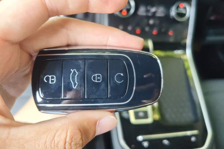Used Chery Tiggo 8 2025 Excellence Version 230 TCI Automatic Luxury Edition 7 Seats Interior 1