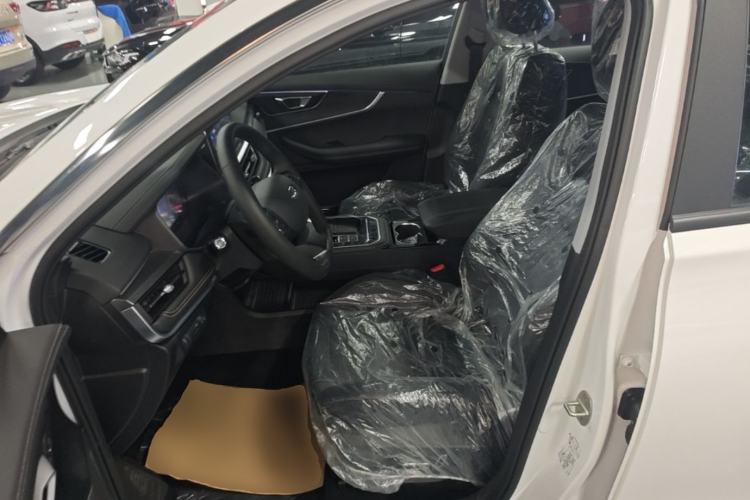 Used Chery Tiggo 8 2025 Excellence Version 230 TCI Automatic Luxury Edition 7 Seats Left Front Seat
