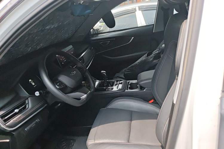 Used Chery Tiggo 8 2025 Excellence Version 230 TCI Manual Comfort Edition 5 Seats Left Front Seat