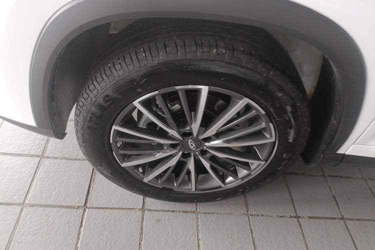 Used Chery Tiggo 8 2025 Excellence Edition 230 TCI Automatic Luxury Version 5 Seats Left Front Wheel Hub
