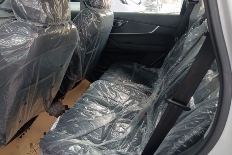 Used Chery Tiggo 8 2025 Excellence Edition 230 TCI Automatic Luxury Version 5 Seats Left Rear Seat