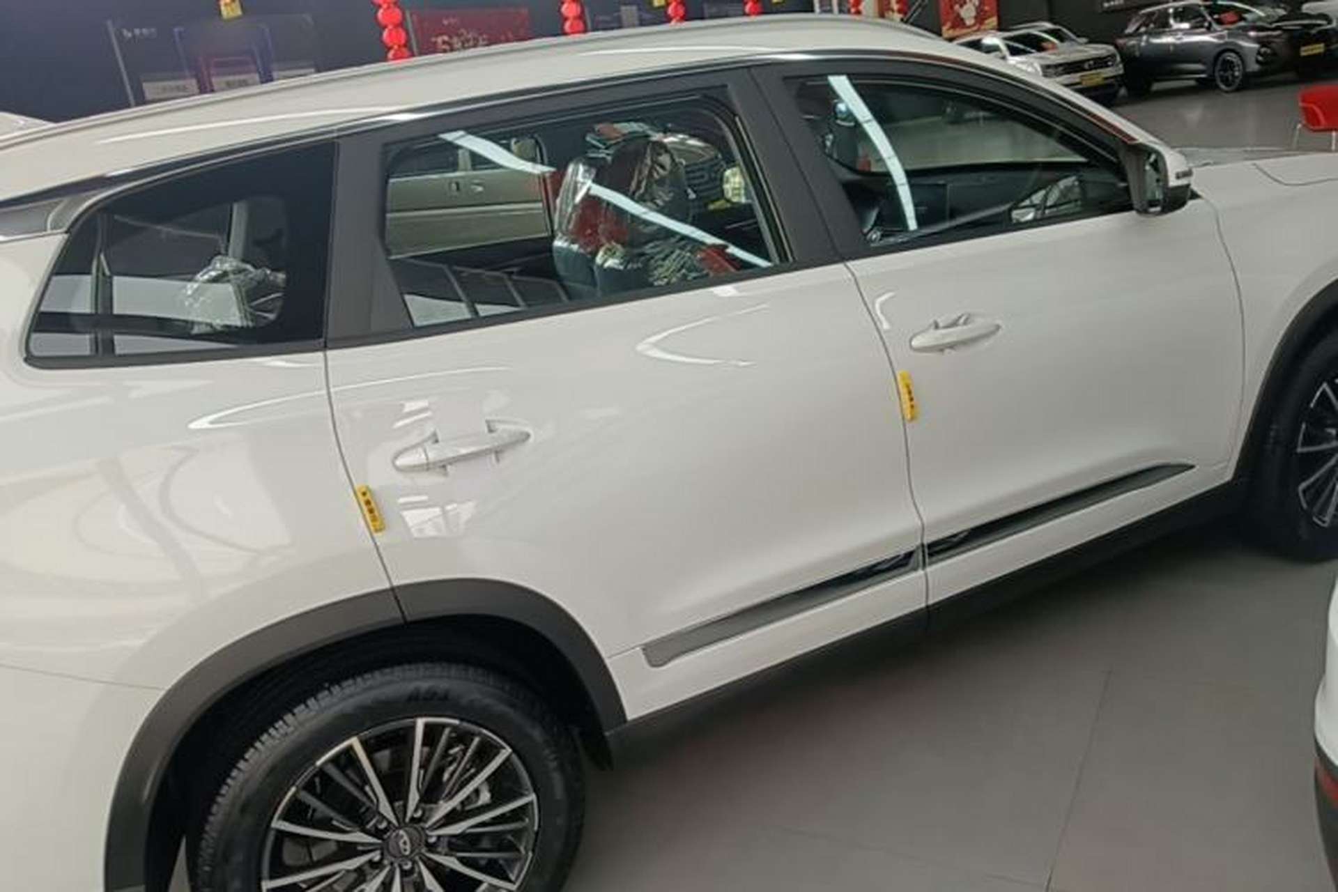 Used Chery Tiggo 8 2025 Excellence Edition 230 TCI Automatic Luxury Version 5 Seats Rear Right 45 Deg