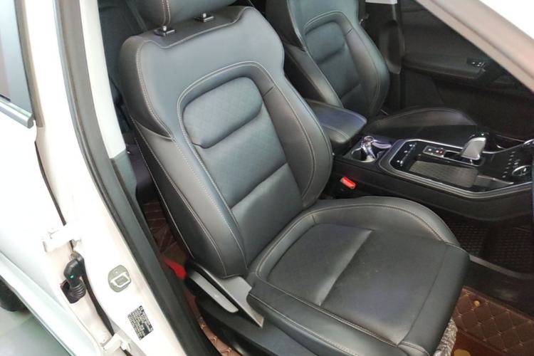 Used Chery Tiggo 8 2025 Excellence Edition 230 TCI Automatic Luxury Version 5 Seats Right Front Seat