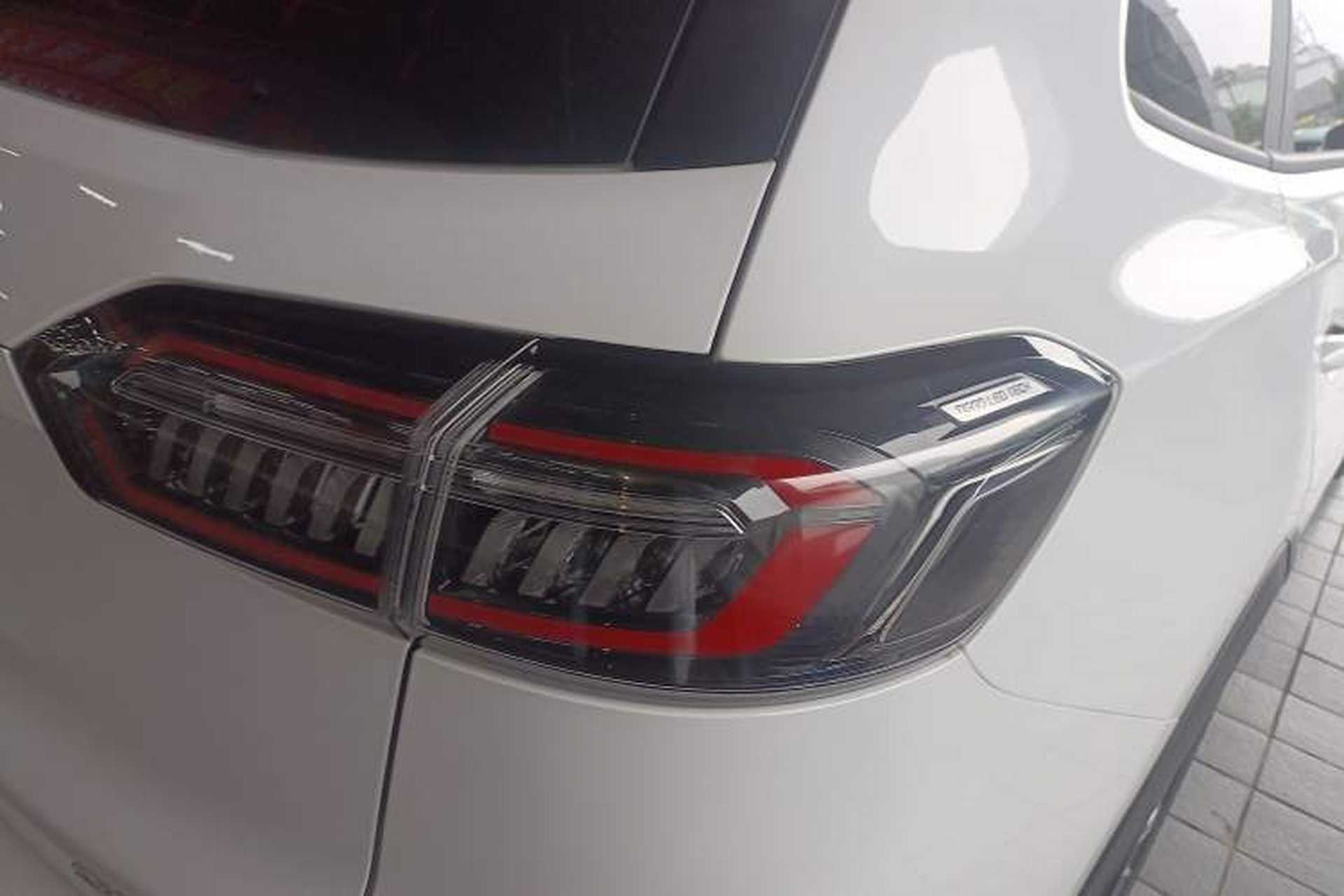 Used Chery Tiggo 8 2025 Excellence Edition 230 TCI Automatic Luxury Version 5 Seats Right Rear Taillight