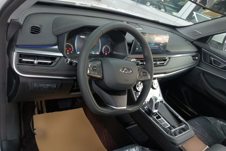Used Chery Tiggo 8 2025 Excellence Edition 230 TCI Automatic Luxury Version 5 Seats Steering Wheel