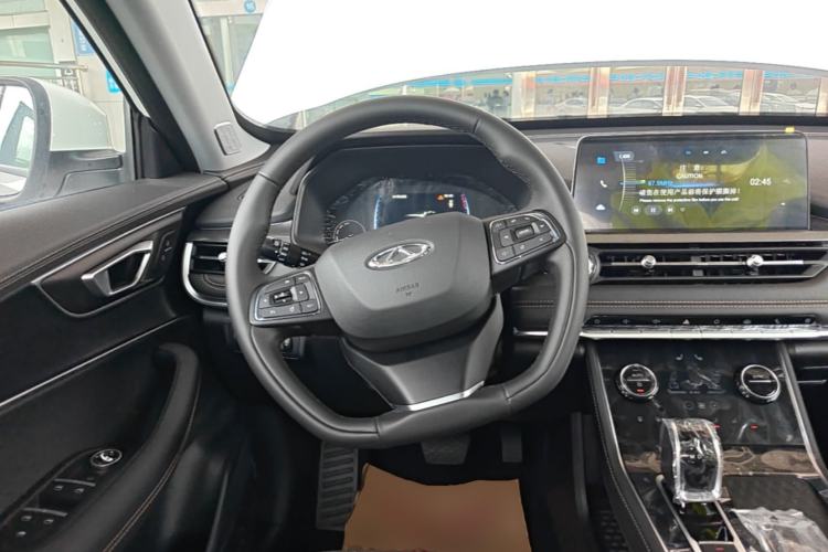 Used Chery Tiggo 8 2025 Excellence Version 230 TCI Automatic Luxury Edition 7 Seats Steering Wheel