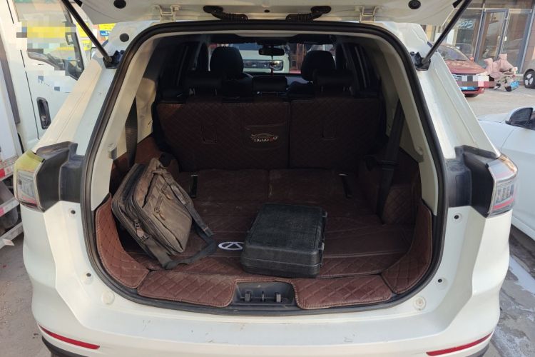 Used Chery Tiggo 8 2025 Excellence Edition 230 TCI Manual Comfort Version 7 Seats Trunk