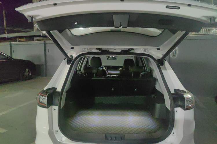 Used Chery Tiggo 8 2025 Excellence Edition 230 TCI Automatic Luxury Version 5 Seats Trunk