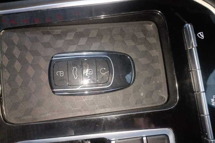Used Chery Tiggo 8 2025 Excellence Edition 230 TCI Automatic Luxury Version 5 Seats Vehicle Key