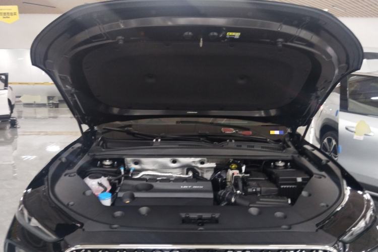Used Chery Tiggo 8 2026 Model, 5th Generation Leopard Model, Kunpeng 1.6T Automatic Prestige Version Engine Bay