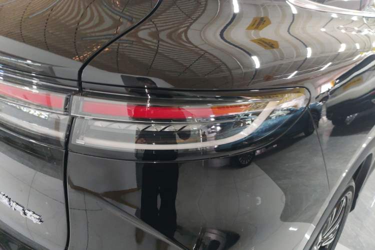 Used Chery Tiggo 8 2026 Model, 5th Generation Leopard Model, Kunpeng 1.6T Automatic Prestige Version Exterior 3