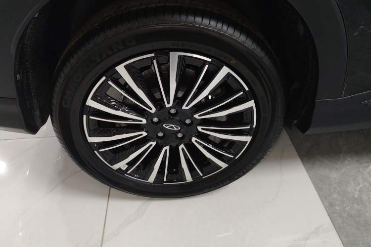 Used Chery Tiggo 8 2026 Model, 5th Generation Leopard Model, Kunpeng 1.6T Automatic Prestige Version Exterior 5