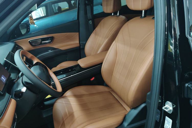 Used Chery Tiggo 8 2026 Model, 5th Generation Leopard Model, Kunpeng 1.6T Automatic Prestige Version Left Front Seat