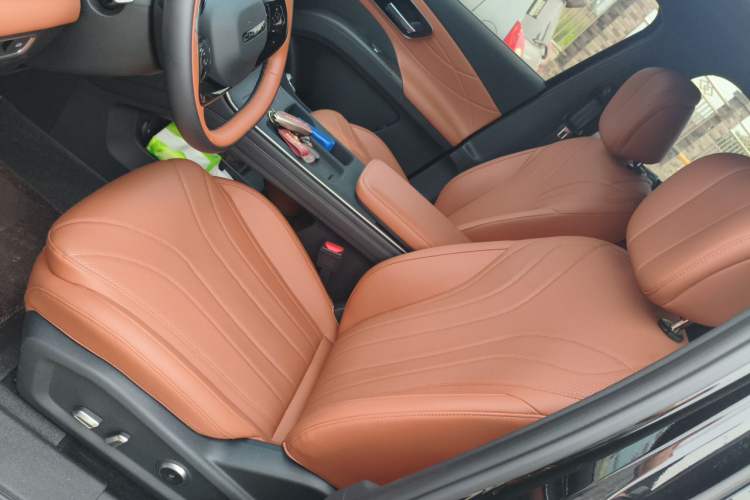Used Chery Tiggo 8 2026 Model, 5th Generation Leopard Model, Kunpeng 1.6T Automatic Prestige Version Left Front Seat