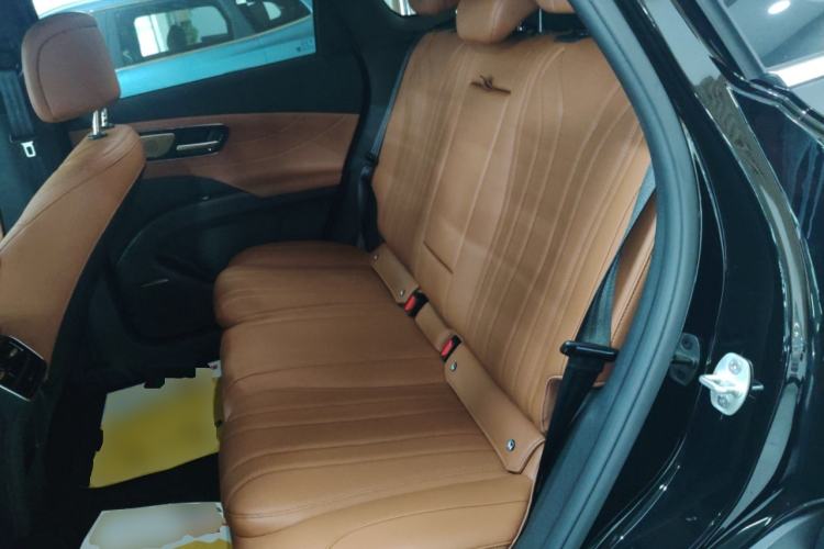 Used Chery Tiggo 8 2026 Model, 5th Generation Leopard Model, Kunpeng 1.6T Automatic Prestige Version Left Rear Seat