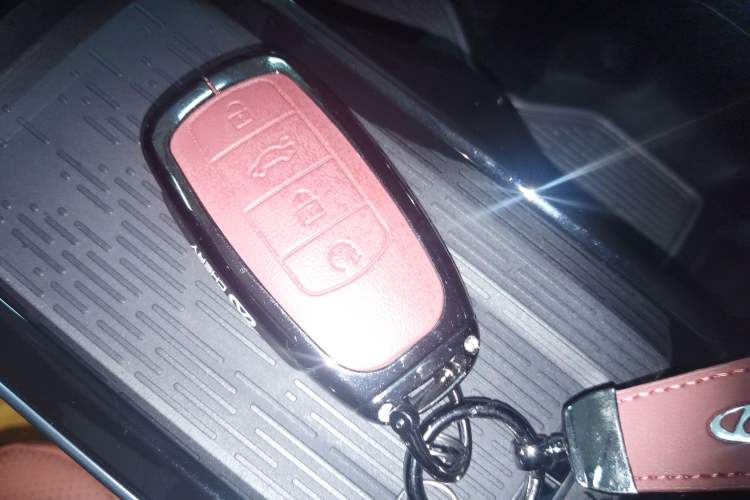 Used Chery Tiggo 8 2026 Model, 5th Generation Leopard Model, Kunpeng 1.6T Automatic Prestige Version Vehicle Key