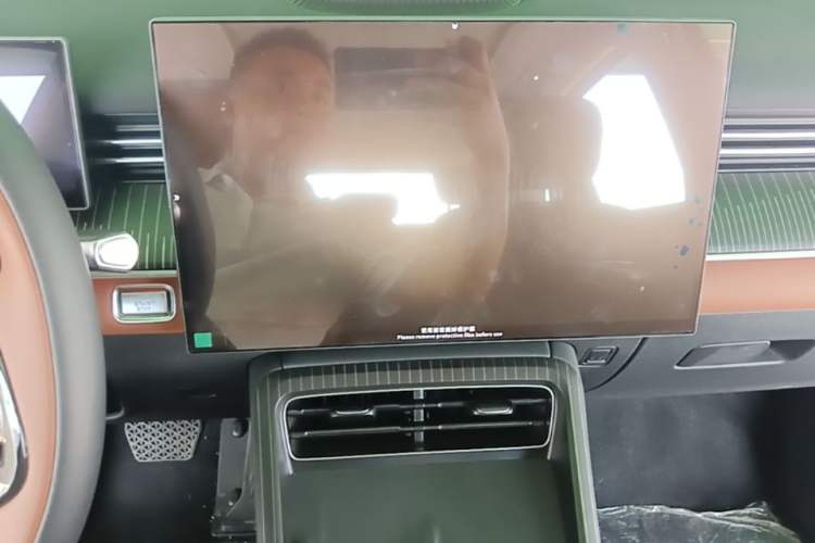 Used Chery Tiggo 8 2026 Model, 5th Generation Tiger Model, Kunpeng 1.6T Automatic Flagship Version Audio And AC Panel