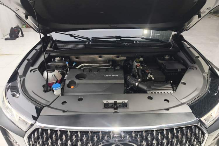Used Chery Tiggo 8 2026 Model, 5th Generation Tiger Model, Kunpeng 1.6T Automatic Flagship Version Engine Bay