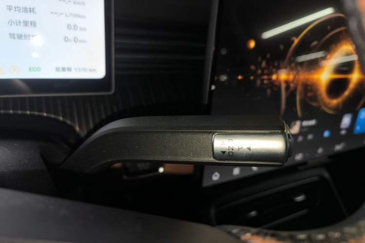 Used Chery Tiggo 8 2026 Model, 5th Generation Tiger Model, Kunpeng 1.6T Automatic Flagship Version Gear Lever