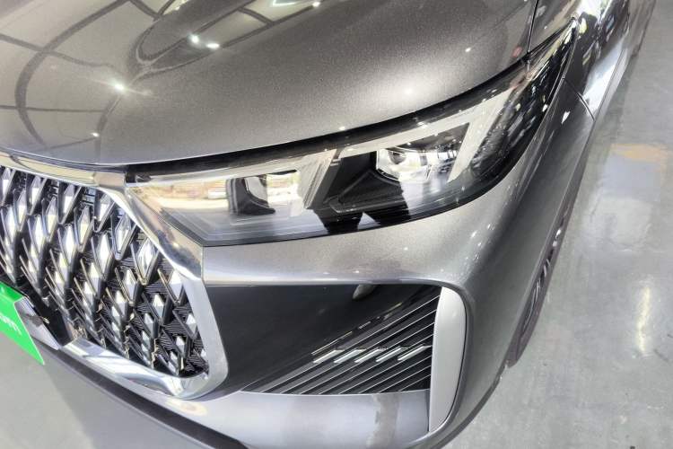 Used Chery Tiggo 8 2026 Model, 5th Generation Tiger Model, Kunpeng 1.6T Automatic Flagship Version Left Front Headlight