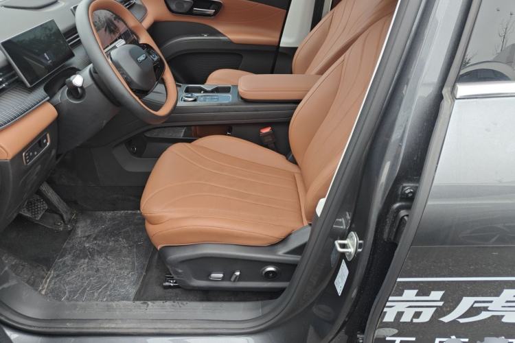 Used Chery Tiggo 8 2026 Model, 5th Generation Tiger Model, Kunpeng 1.6T Automatic Flagship Version Left Front Seat