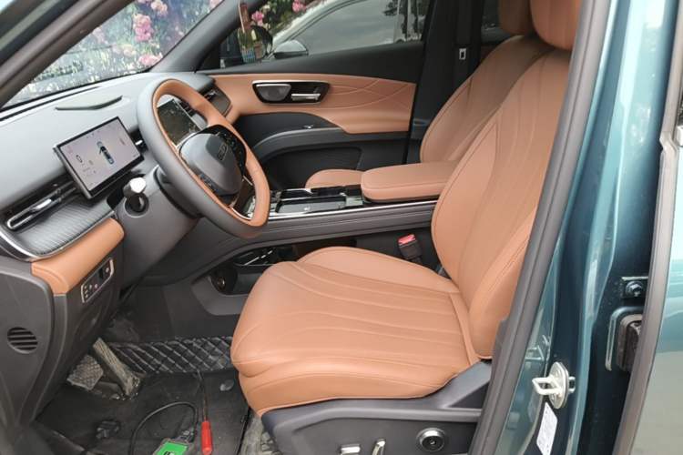 Used Chery Tiggo 8 2026 Fifth-Generation Leopard Model Kunpeng 1.6T Automatic Flagship Edition Left Front Seat