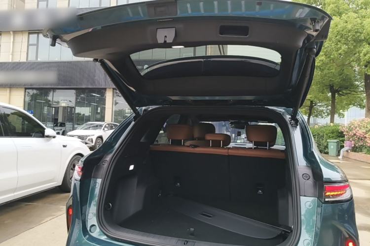 Used Chery Tiggo 8 2026 Fifth-Generation Leopard Model Kunpeng 1.6T Automatic Flagship Edition Trunk