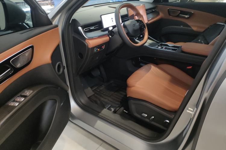 Used Chery Tiggo 8 2026 Model, 5th Generation Tiger Model, Kunpeng 1.6T Automatic Prestige Version Driver Seat